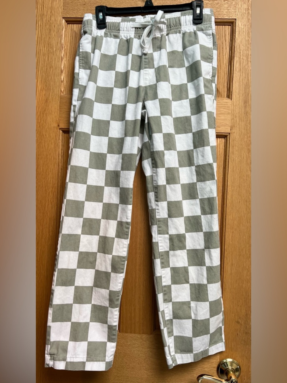 Men’s Forever 21 green and white checkered pants. Size Small